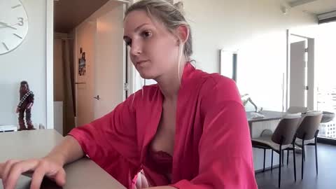 Snapshot of graciemae_baexx chatting on September 30, 8:25 pm Gracie Mae online show from September 30, 8:25 pm