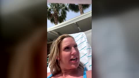 Gracie Mae online show from April 22, 8:10 pm