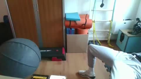 grandbi online show from February 9, 10:52 am