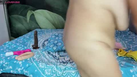 Snapshot of grandmother_milf chatting on October 10, 8:41 pm Mi Name is violeta  online show from October 10, 8:41 pm