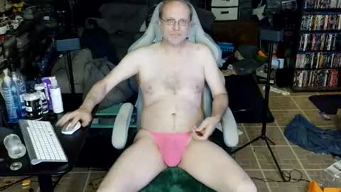 Snapshot of granitecock71 chatting on June 13, 2:09 am Christopher online show from June 13, 2:09 am