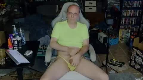 Snapshot of granitecock71 chatting on July 7, 1:52 am Christopher online show from July 7, 1:52 am