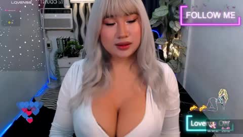 PAULATHEONE online show from March 27, 2:39 pm