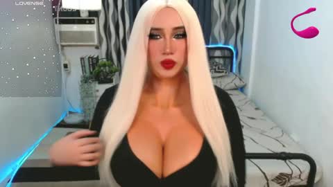 PAULATHEONE online show from May 23, 1:22 am