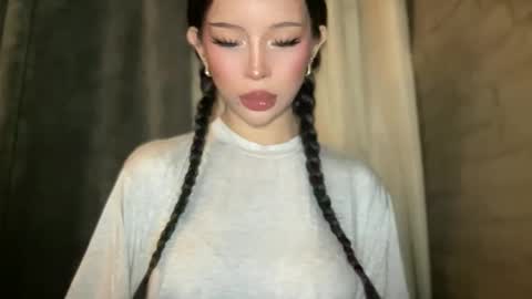 Marie Pelie online show from December 23, 10:35 am