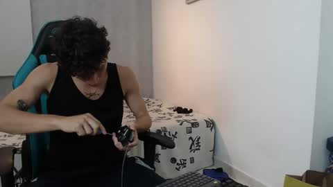 Snapshot of grecia_millercol chatting on February 13, 8:03 pm grecia_millercol online show from February 13, 8:03 pm