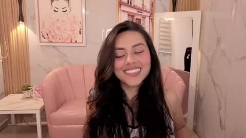 Snapshot of grecia_soler_a chatting on April 13, 12:54 pm Grecia online show from April 13, 12:54 pm