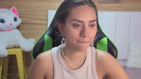Snapshot of grecia_soler_a chatting on May 11, 12:44 pm Grecia online show from May 11, 12:44 pm
