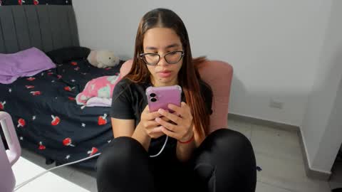 GreciaRuiz online show from November 14, 1:04 am