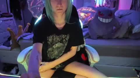 GreenEyedLovexo online show from November 12, 6:47 am