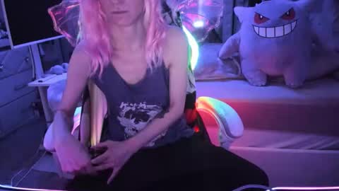 GreenEyedLovexo online show from April 9, 2:00 pm