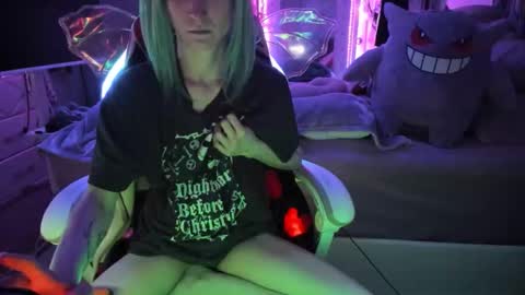 GreenEyedLovexo online show from May 4, 4:41 am