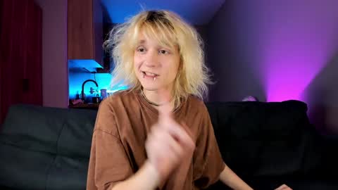 Greg-independent model online show from December 3, 7:22 pm