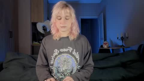 Greg-independent model online show from March 31, 9:59 pm