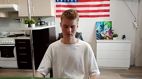 Snapshot of greonn chatting on June 30, 8:59 am Felix online show from June 30, 8:59 am