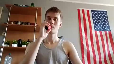 Snapshot of greonn chatting on July 17, 3:18 pm Felix online show from July 17, 3:18 pm