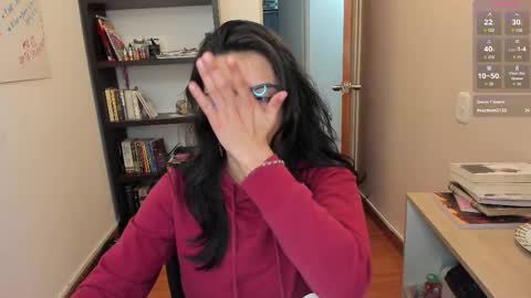 Snapshot of gretagat chatting on November 20, 6:46 am Greta online show from November 20, 6:46 am