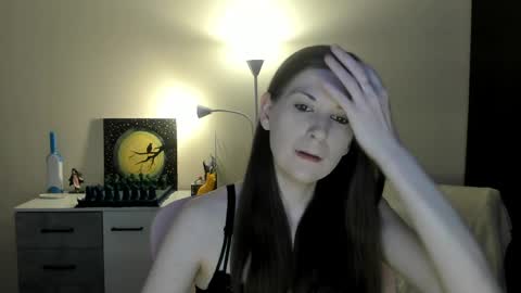 Snapshot of gretamiln chatting on June 5, 9:42 pm Greta online show from June 5, 9:42 pm