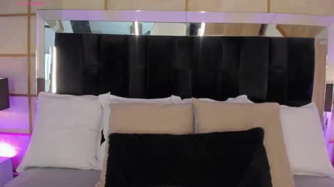 Greta Velvet  online show from October 2, 7:10 pm