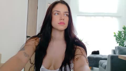 Snapshot of grettabenett_ chatting on May 27, 9:12 pm Gretta online show from May 27, 9:12 pm