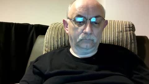 Snapshot of grey_dom chatting on December 22, 2:28 am Master  Sir online show from December 22, 2:28 am