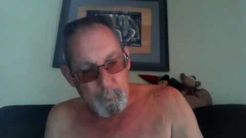 Snapshot of greybeard6868 chatting on December 15, 9:20 pm greybeard6868 online show from December 15, 9:20 pm