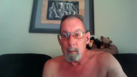 Snapshot of greybeard6868 chatting on December 16, 11:50 pm greybeard6868 online show from December 16, 11:50 pm