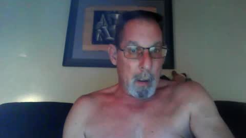 Snapshot of greybeard6868 chatting on December 31, 12:32 am greybeard6868 online show from December 31, 12:32 am