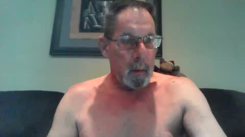 Snapshot of greybeard6868 chatting on December 31, 5:51 pm greybeard6868 online show from December 31, 5:51 pm