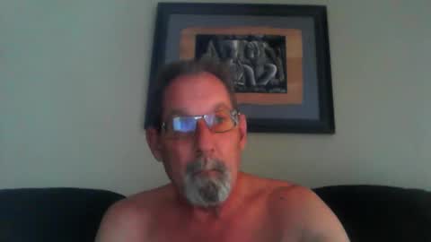 Snapshot of greybeard6868 chatting on January 6, 8:39 pm greybeard6868 online show from January 6, 8:39 pm