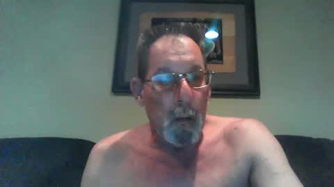 Snapshot of greybeard6868 chatting on January 7, 3:35 am greybeard6868 online show from January 7, 3:35 am