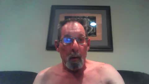 Snapshot of greybeard6868 chatting on February 3, 1:09 am greybeard6868 online show from February 3, 1:09 am