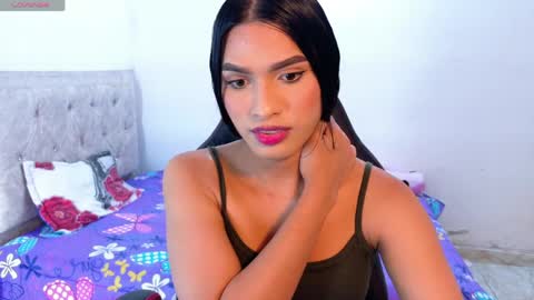 Snapshot of greys02 chatting on March 29, 6:24 am greys02 online show from March 29, 6:24 am