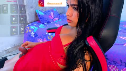 Snapshot of greys02 chatting on April 9, 1:16 pm greys02 online show from April 9, 1:16 pm