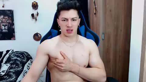 griego01 online show from December 9, 5:19 pm