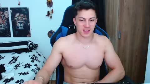 griego01 online show from February 11, 10:28 pm