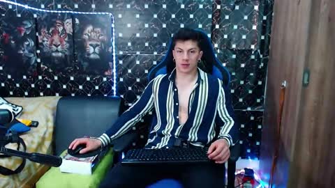 griego01 online show from September 30, 10:04 pm