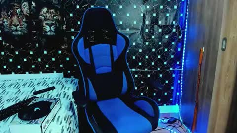 griego01 online show from June 5, 10:48 pm