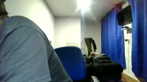 Snapshot of griegozorbatos chatting on May 27, 2:41 am griegozorbatos online show from May 27, 2:41 am