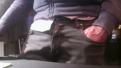 Snapshot of grimbergen123 chatting on April 21, 8:23 pm Grim online show from April 21, 8:23 pm