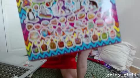 Snapshot of grimy_girlie chatting on April 14, 5:13 am grimygirlie online show from April 14, 5:13 am
