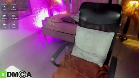    online show from November 15, 6:59 pm