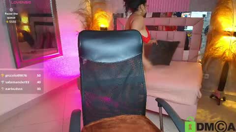    online show from April 12, 7:08 pm