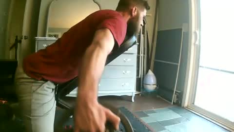 Snapshot of grizzley84 chatting on December 17, 6:53 pm grizzly84 online show from December 17, 6:53 pm