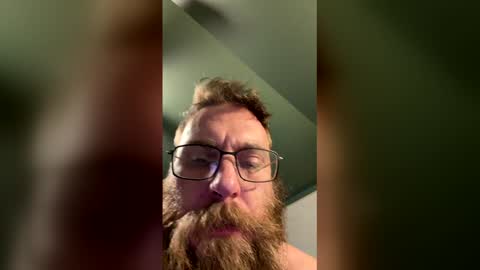 Snapshot of grizzley84 chatting on February 18, 6:15 pm grizzly84 online show from February 18, 6:15 pm