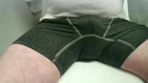 Snapshot of growerandrunner chatting on September 9, 3:06 am growerandrunner online show from September 9, 3:06 am