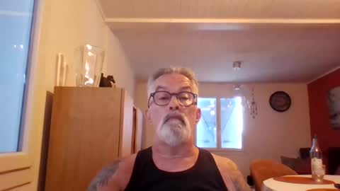 Snapshot of grybear60 chatting on June 29, 7:47 am Grybear online show from June 29, 7:47 am