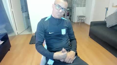 guachin_new online show from April 22, 8:21 pm