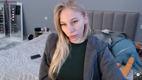 Snapshot of guantanamera_ chatting on April 9, 2:00 pm Eva online show from April 9, 2:00 pm