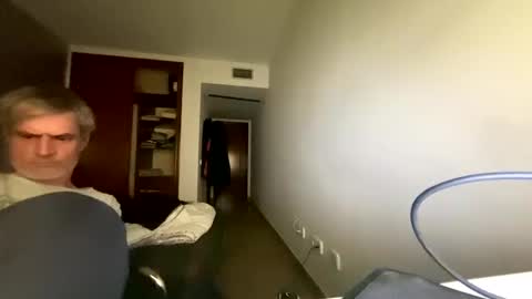 guardiannif_ online show from January 24, 4:05 am